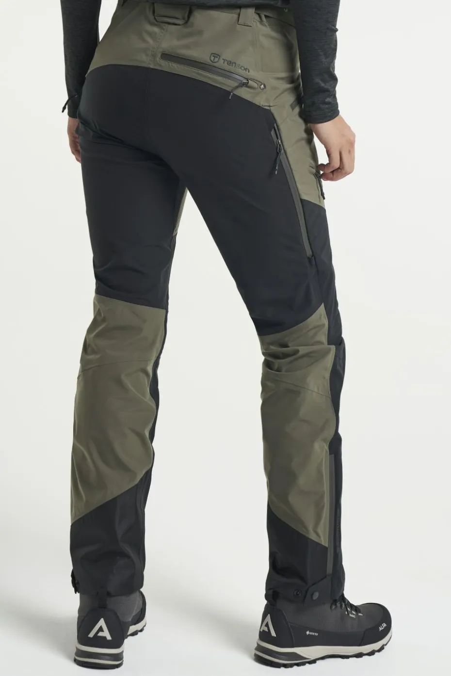Himalaya Shell Pants