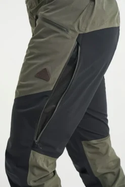 Himalaya Shell Pants