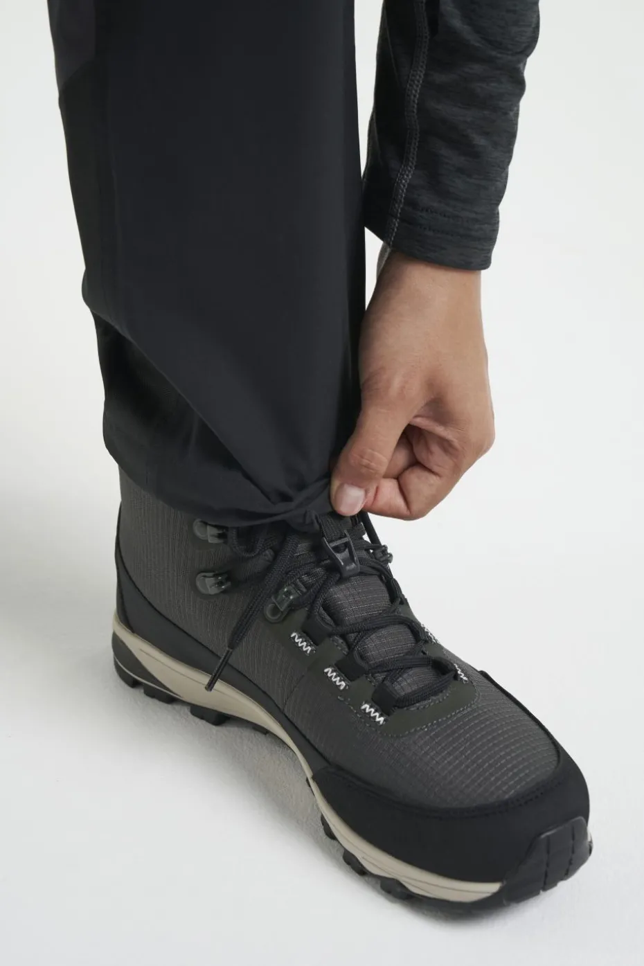 Himalaya Shell Pants