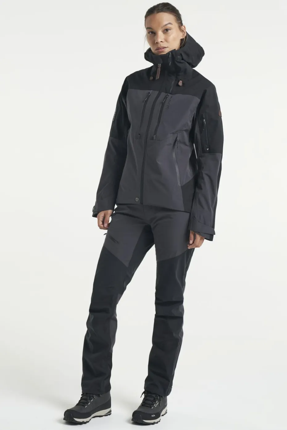 Himalaya Shell Pants